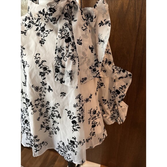 New Blouse M Beige Lined W Flocked Flowers Ruffled Sleeves Romantic Whimsy Goth - Picture 6 of 16